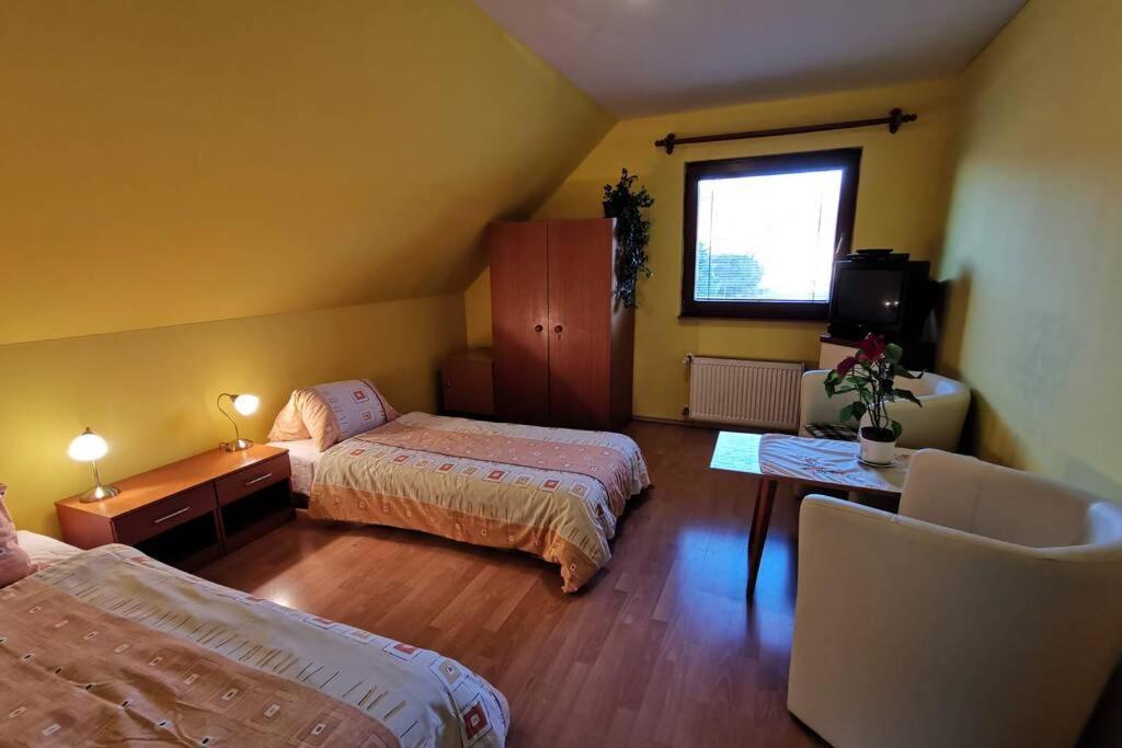 Turčianske Teplice Apartman Adrianka מראה חיצוני תמונה